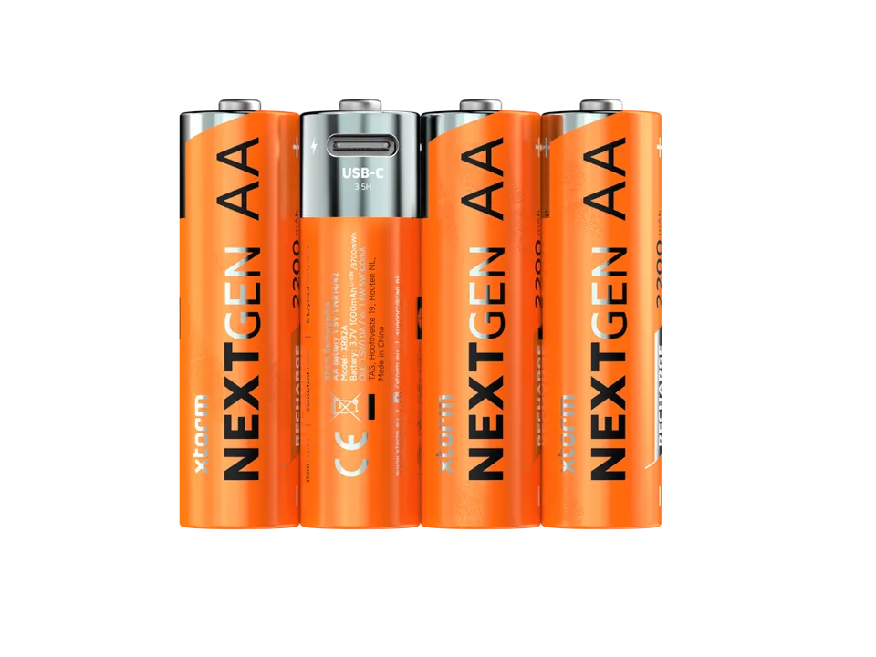 xtorm-piles-rechargeables-aa-usb-c-r-sistantes-l-eau-lot-de-4-avec-c-ble-4-en-1 image 1