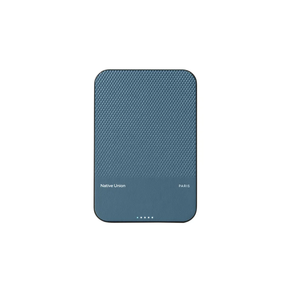 native-union-re-classic-power-bank-magn-tique-5000-mah-qi2-15-w-batterie-externe image 1