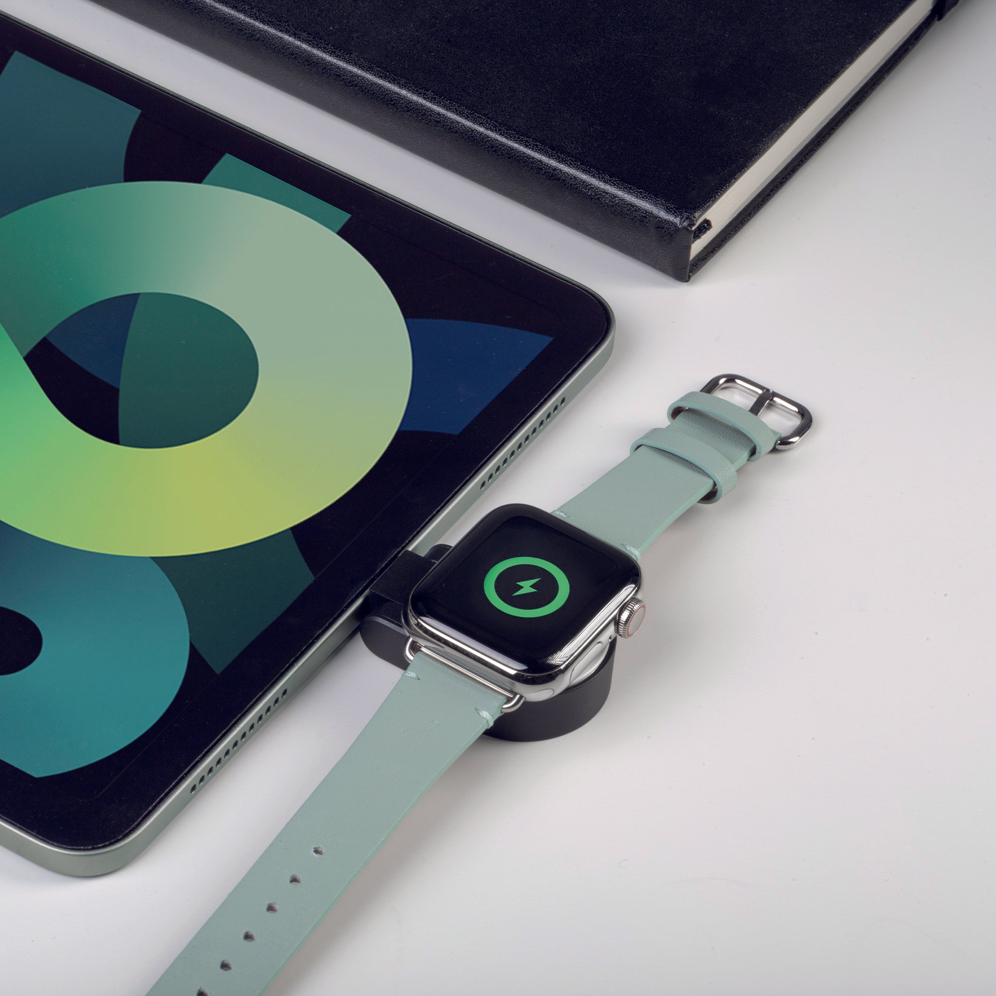 native-union-watch-puck-chargeur-apple-watch-pliable-usb-c image 4