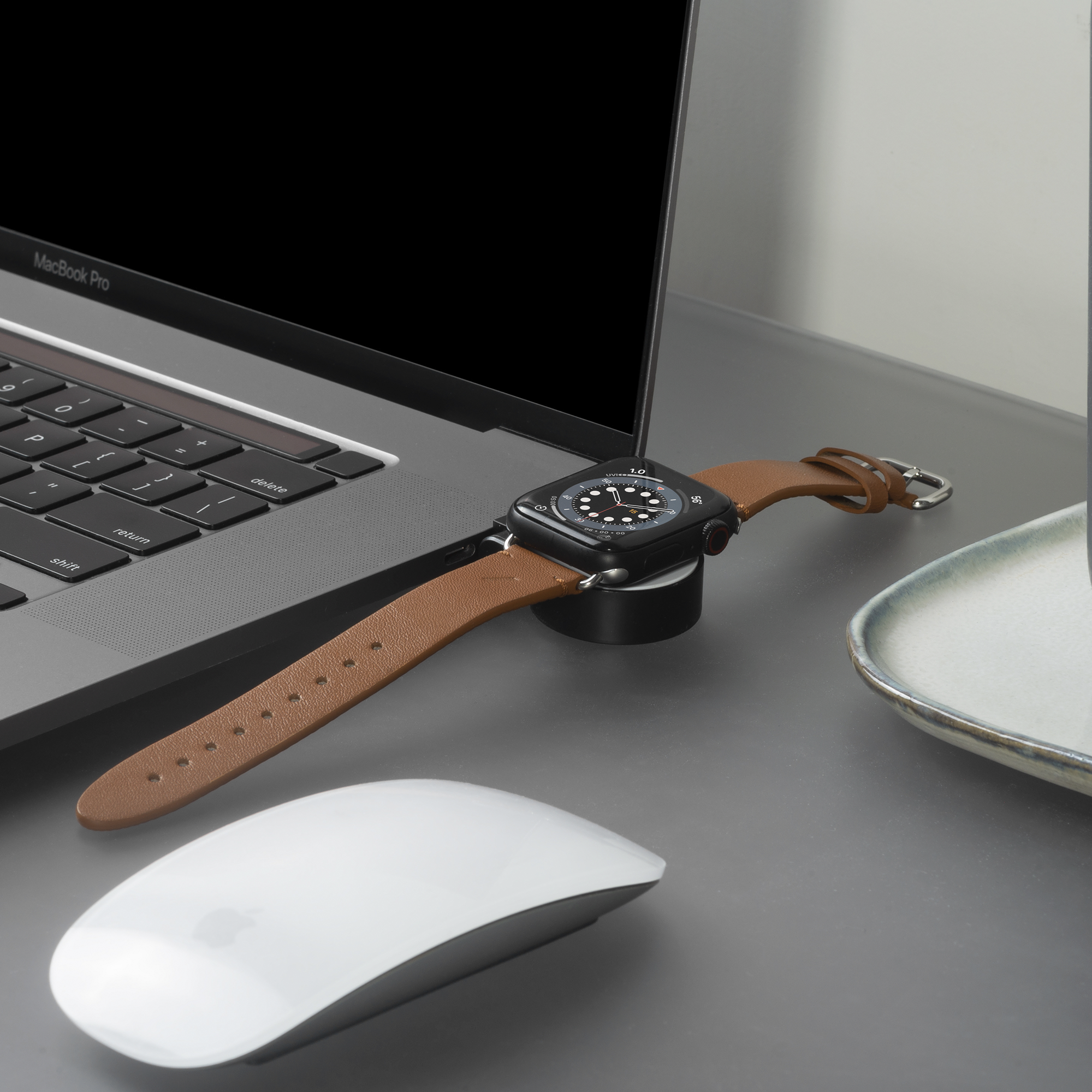 native-union-watch-puck-chargeur-apple-watch-pliable-usb-c image 2