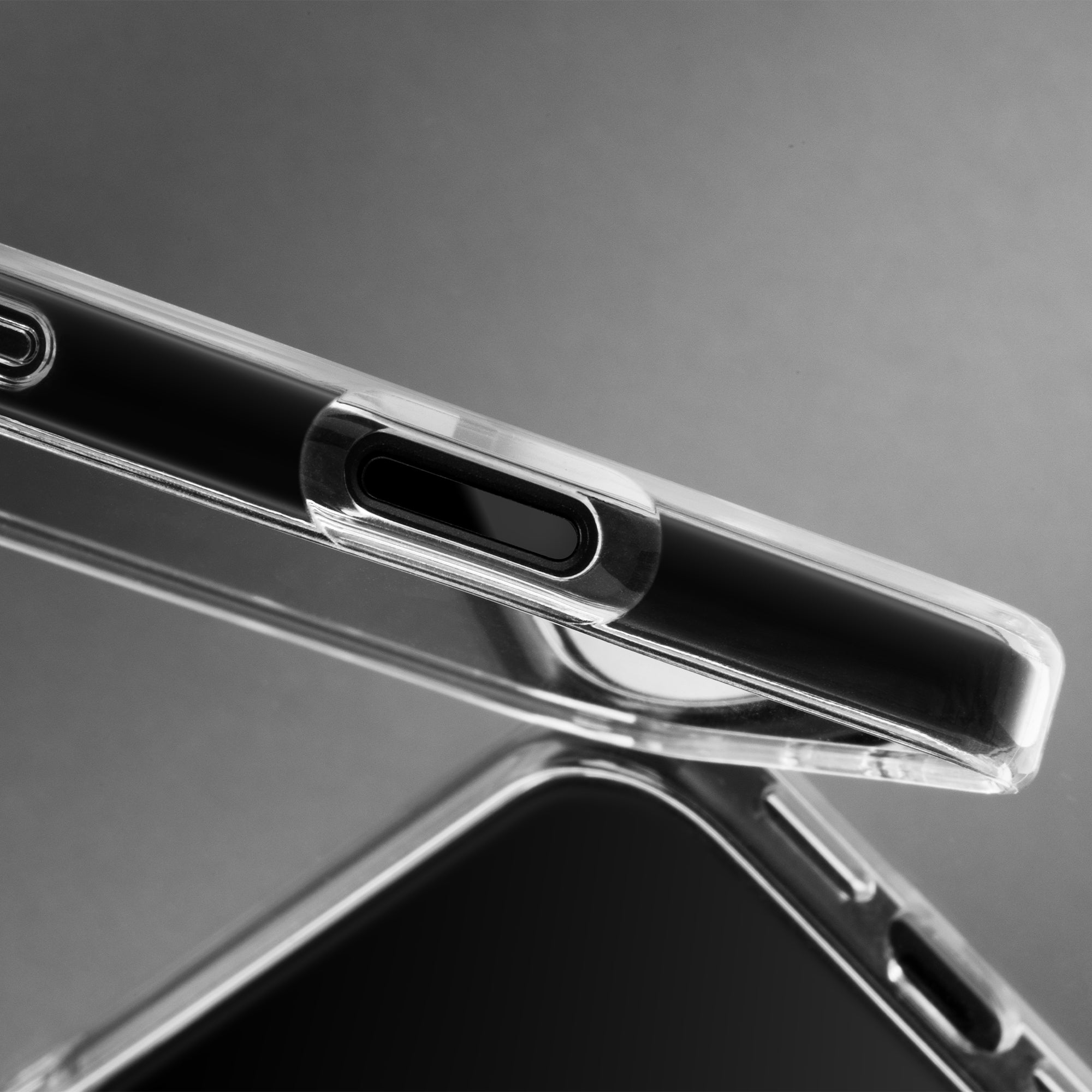native-union-re-clear-case-pour-iphone-17-coque-transparente-recycl-e-et-antijau image 2