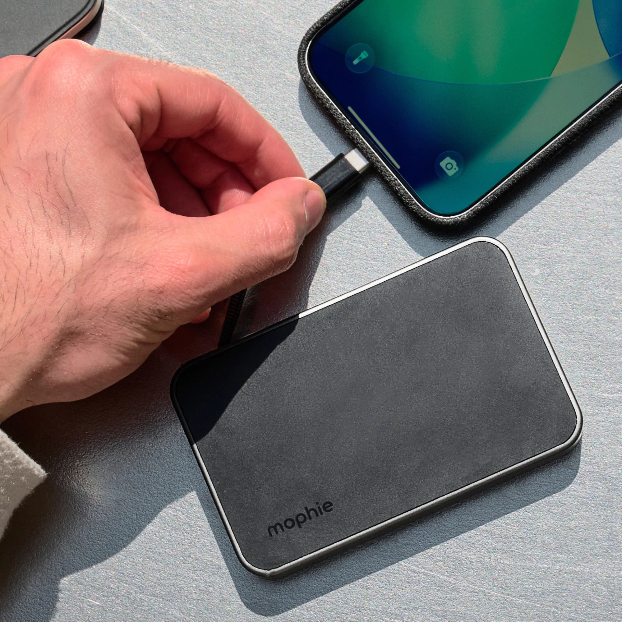 mophie-signature-series-powerstation-plus-mini-5k-avec-c-ble-int-gr image 4