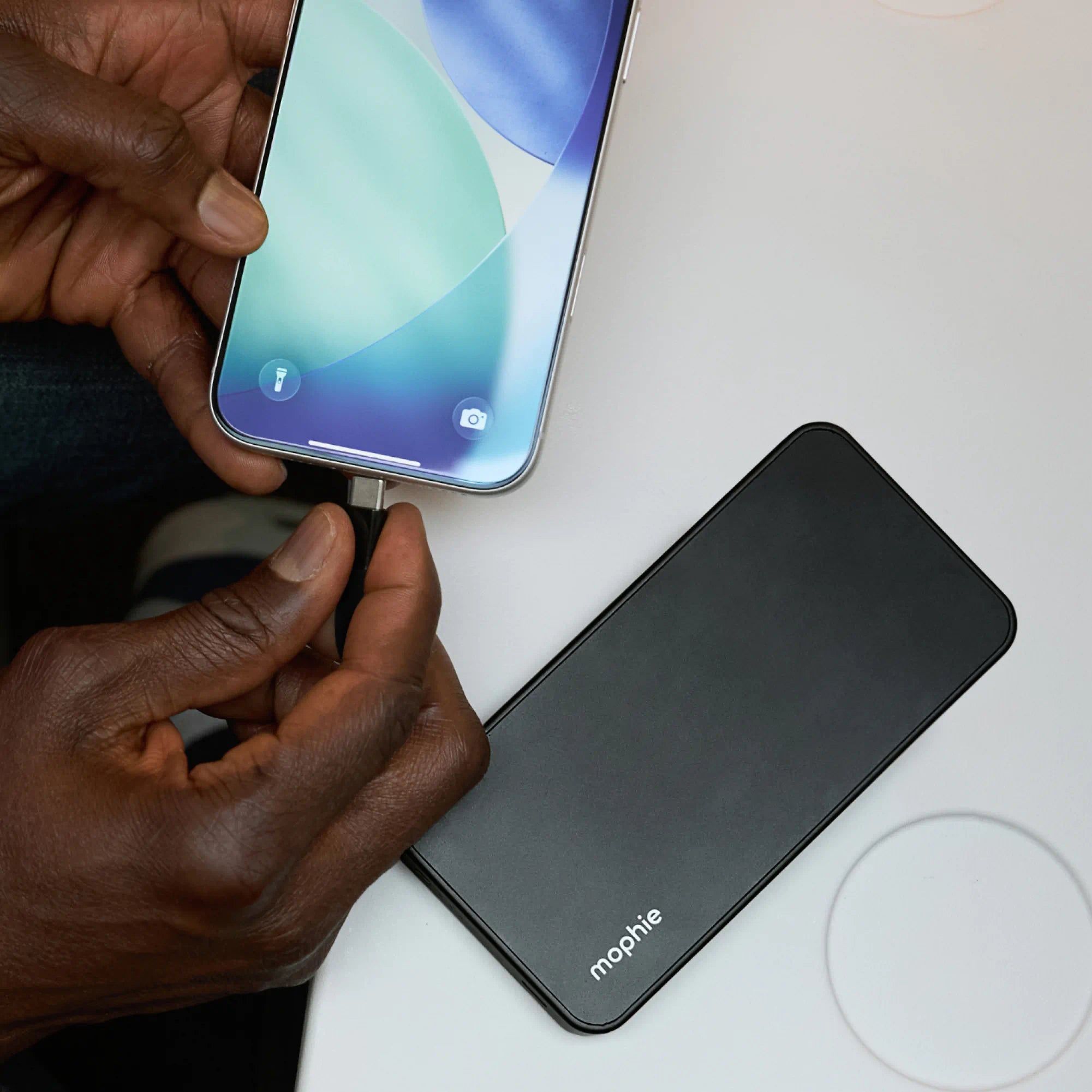 mophie-standard-series-powerstation-plus-10k-batterie-externe-10-000-mah image 4