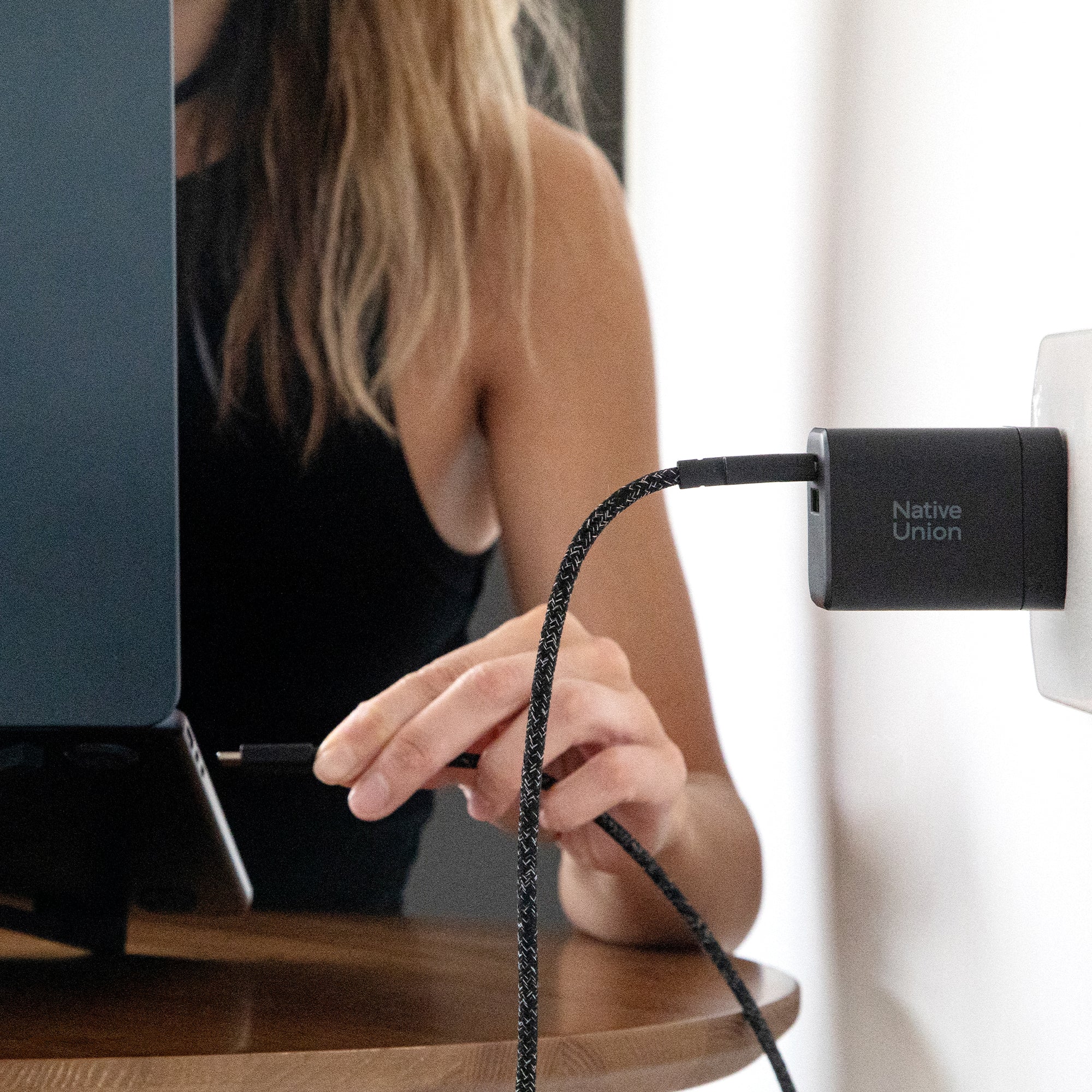 chargeur-rapide-gan-45w-native-union-avec-double-port-usb-c-et-usb-a image 2
