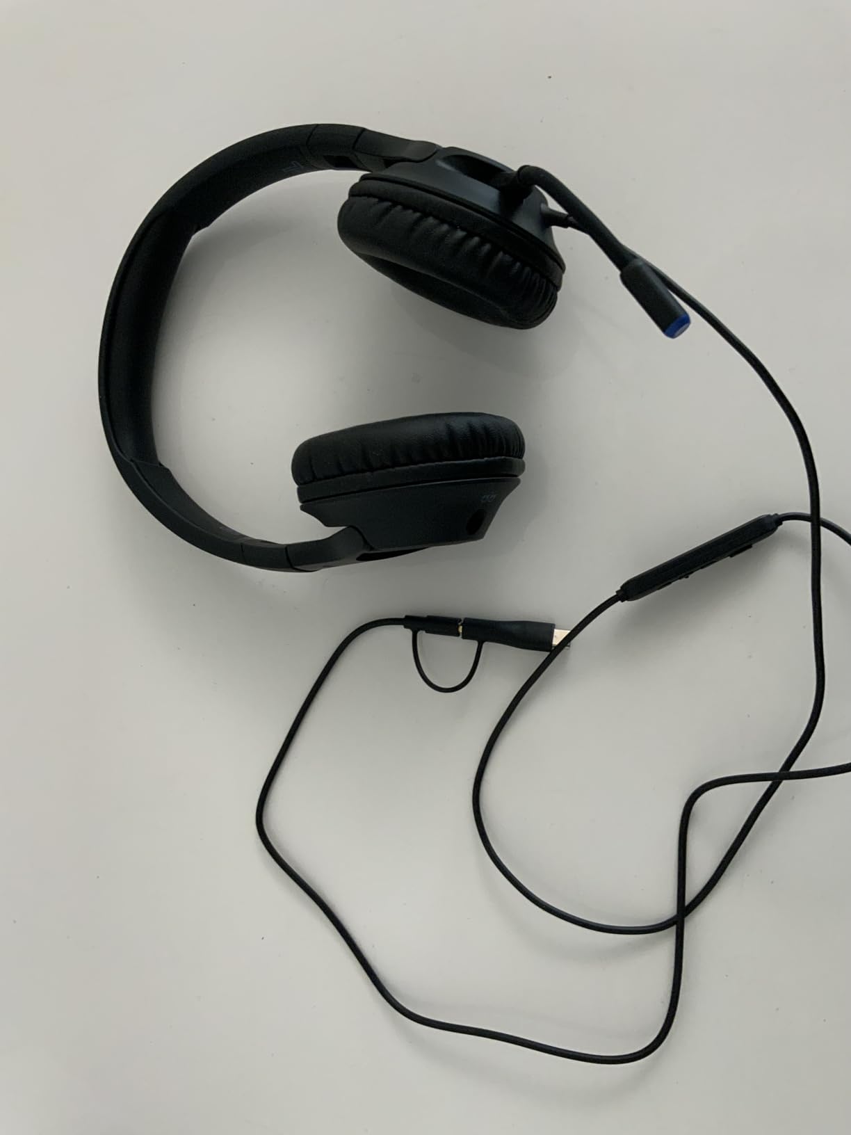 Bon casque, mais l'USB-C ne marche pas partout