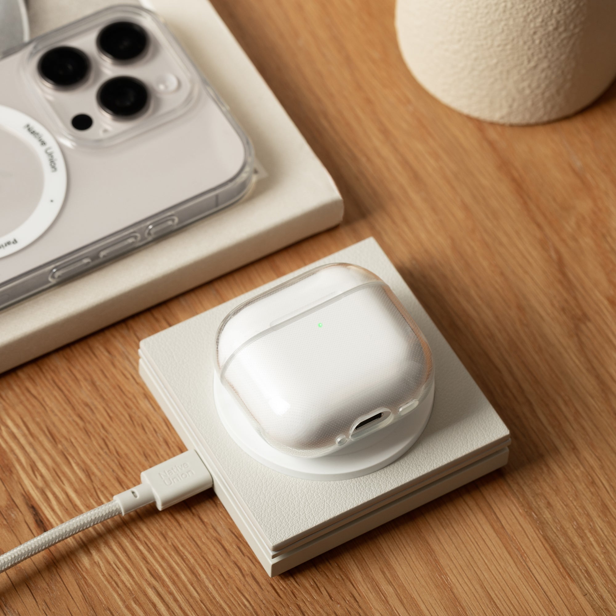 native-union-re-clear-case-pour-airpods-4 image 6