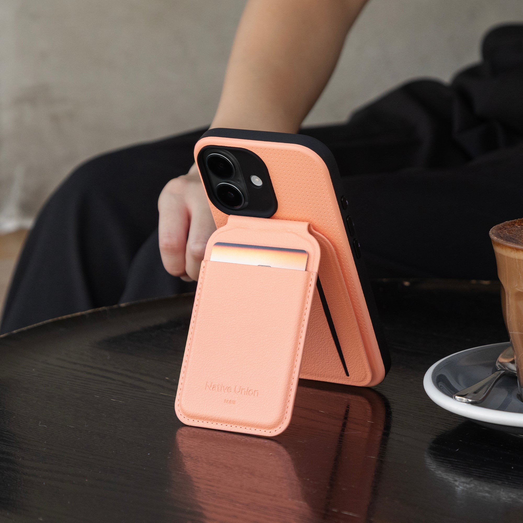 native-union-active-wallet-stand-portefeuille-magn-tique-avec-support image 2