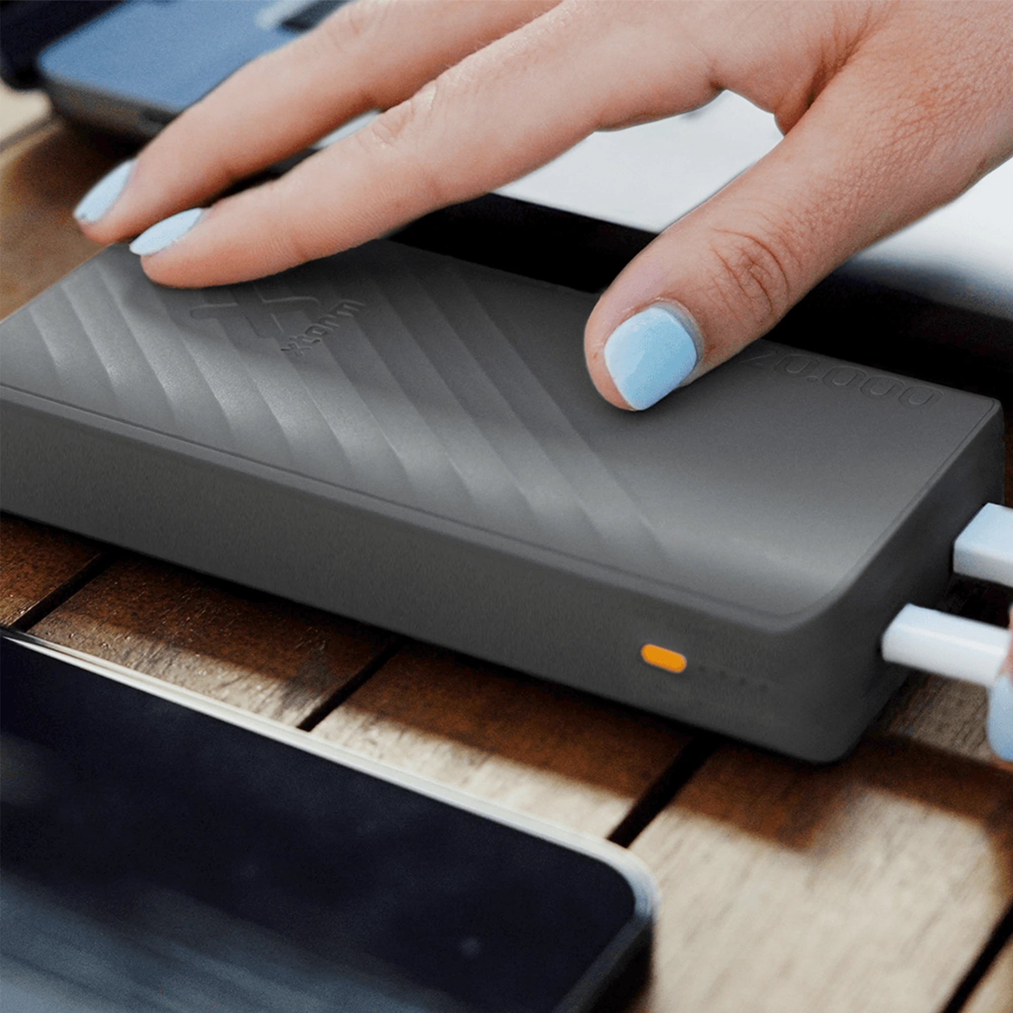 xtorm-supercharge-power-bank-20-000-mah-20w image 4