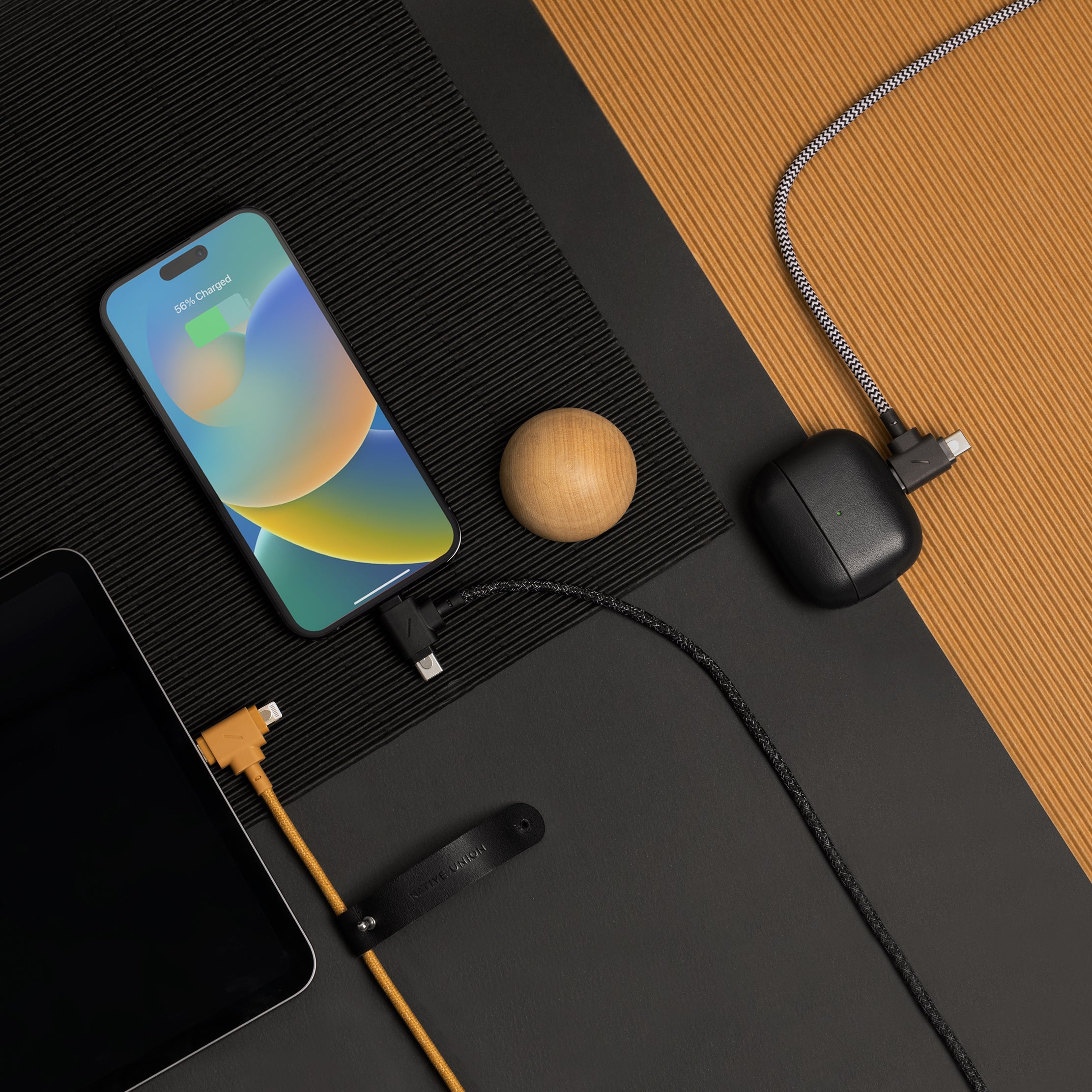 native-union-belt-cable-duo-usb-c-vers-usb-c-et-lightning image 2