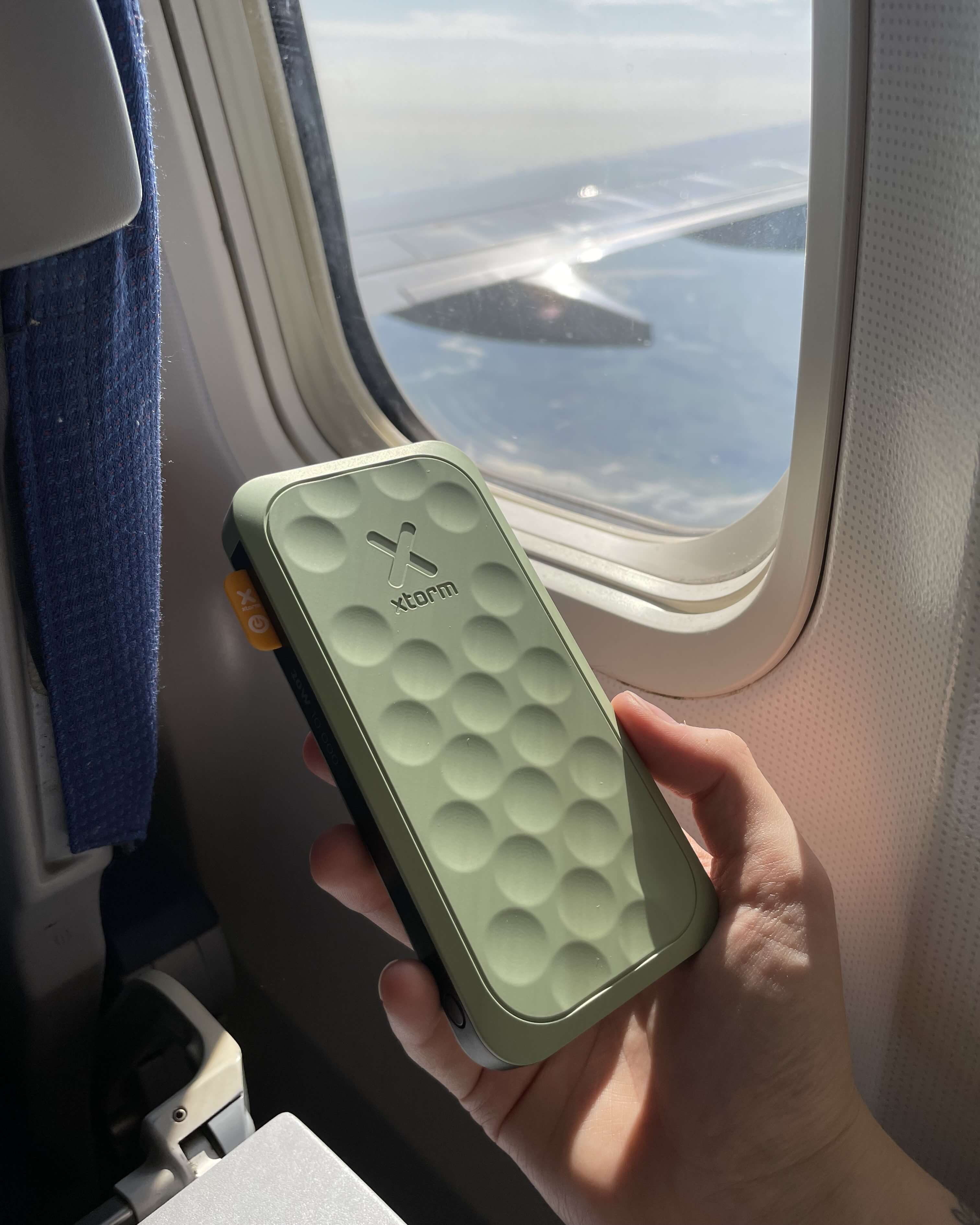 xtorm-fuel-series-5-power-bank-20w-10000-mah-sage-green image 8