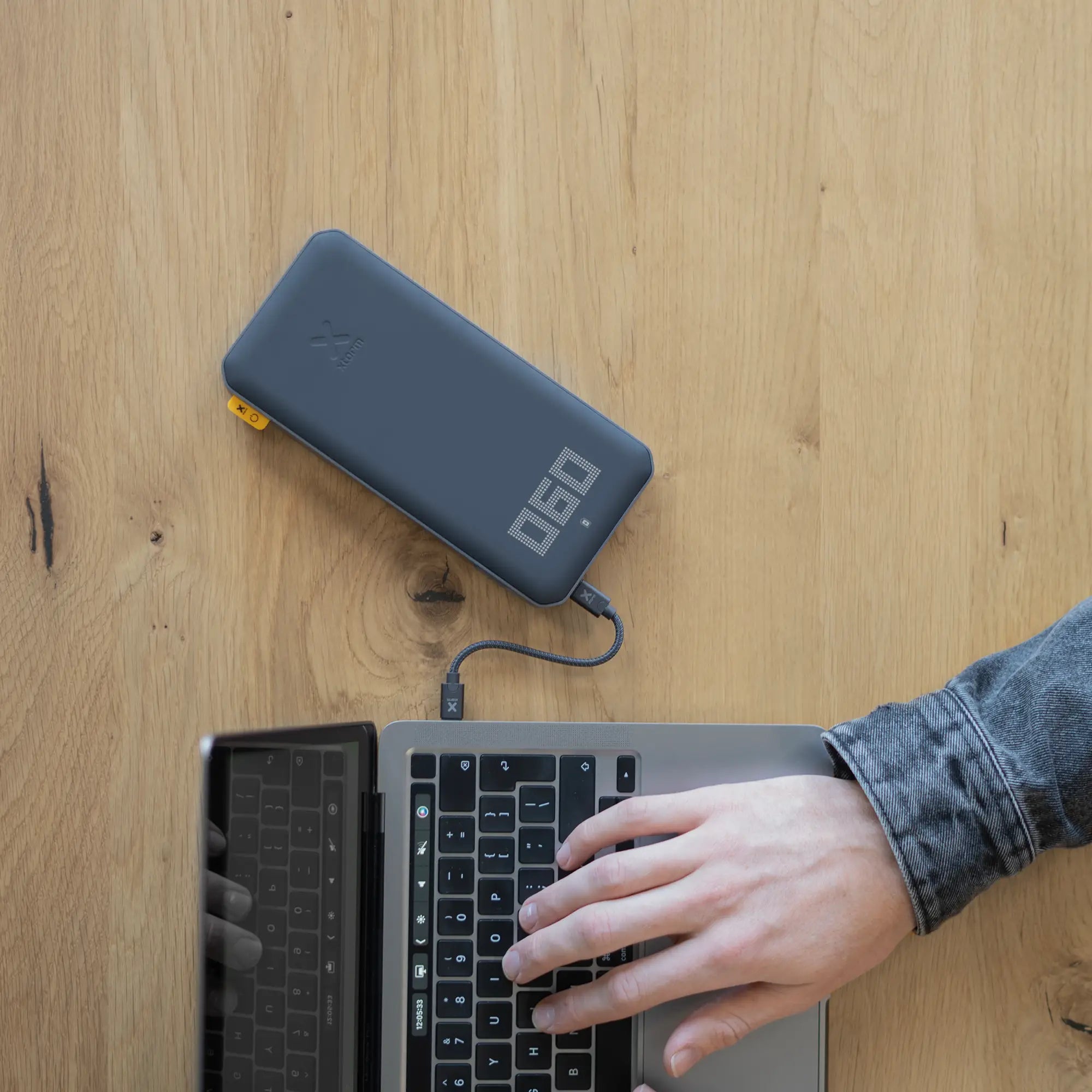 xtorm-xb4-c-ble-de-remplacement-original-usb-c-pd-240w-15-cm image 4