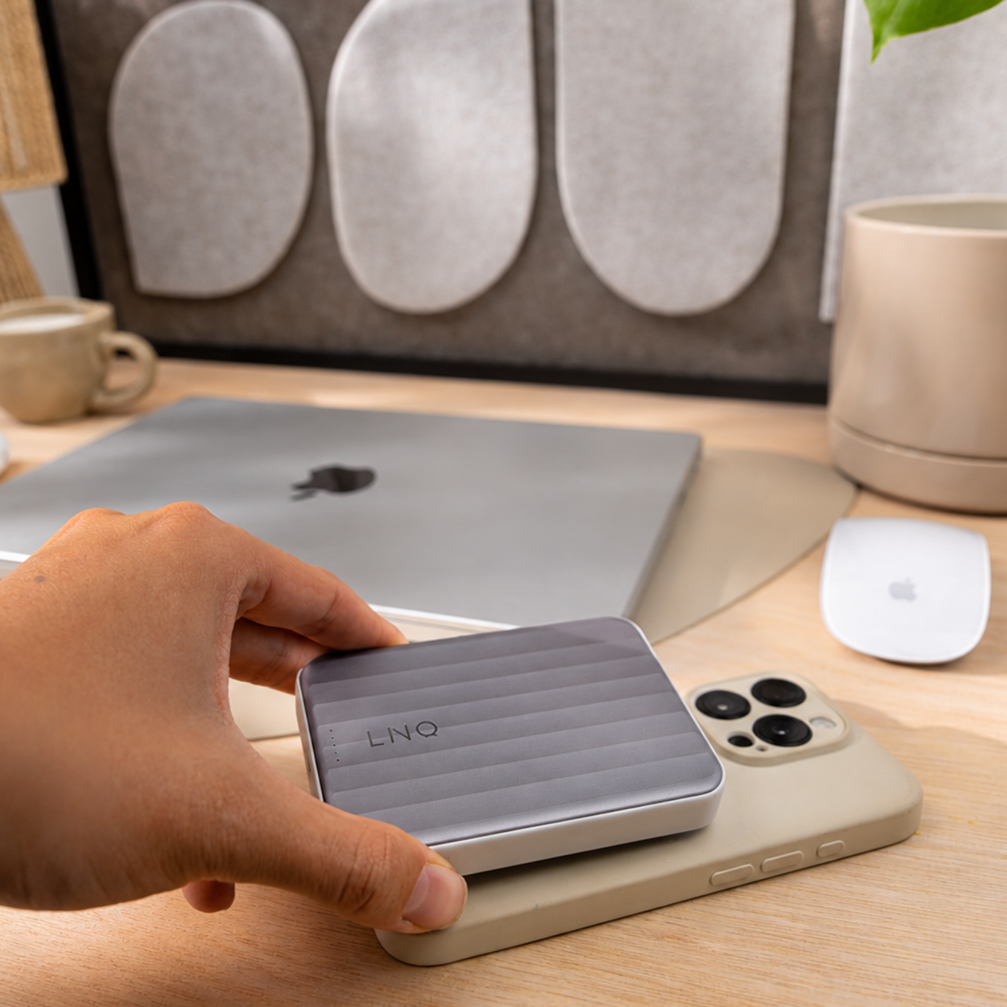 xtorm-linq-power-bank-semi-solid-state-10-000-mah-charge-sans-fil-magn-tique-25- image 6