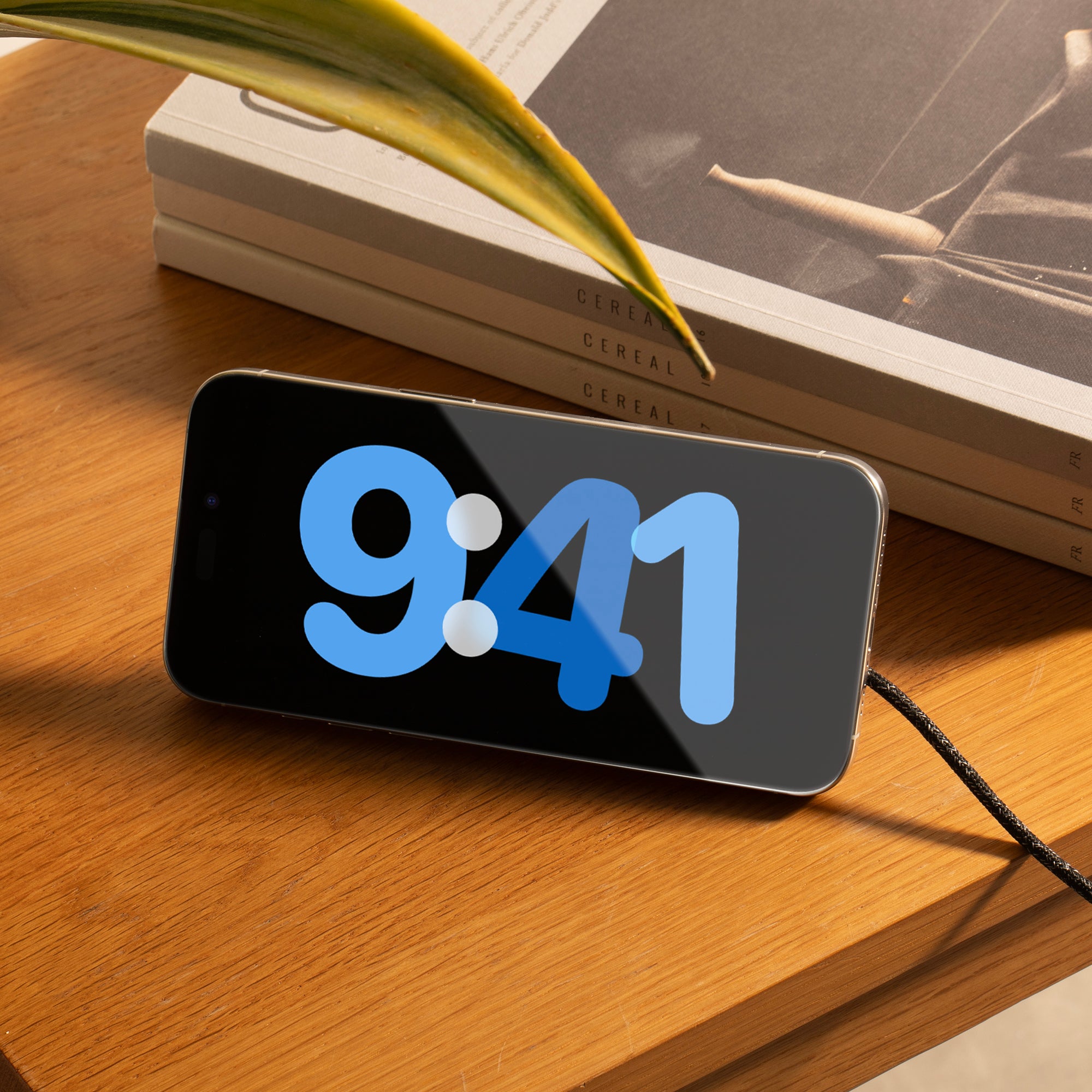 native-union-snapstand-magnetic-wireless-charger-chargeur-qi2-15w image 2