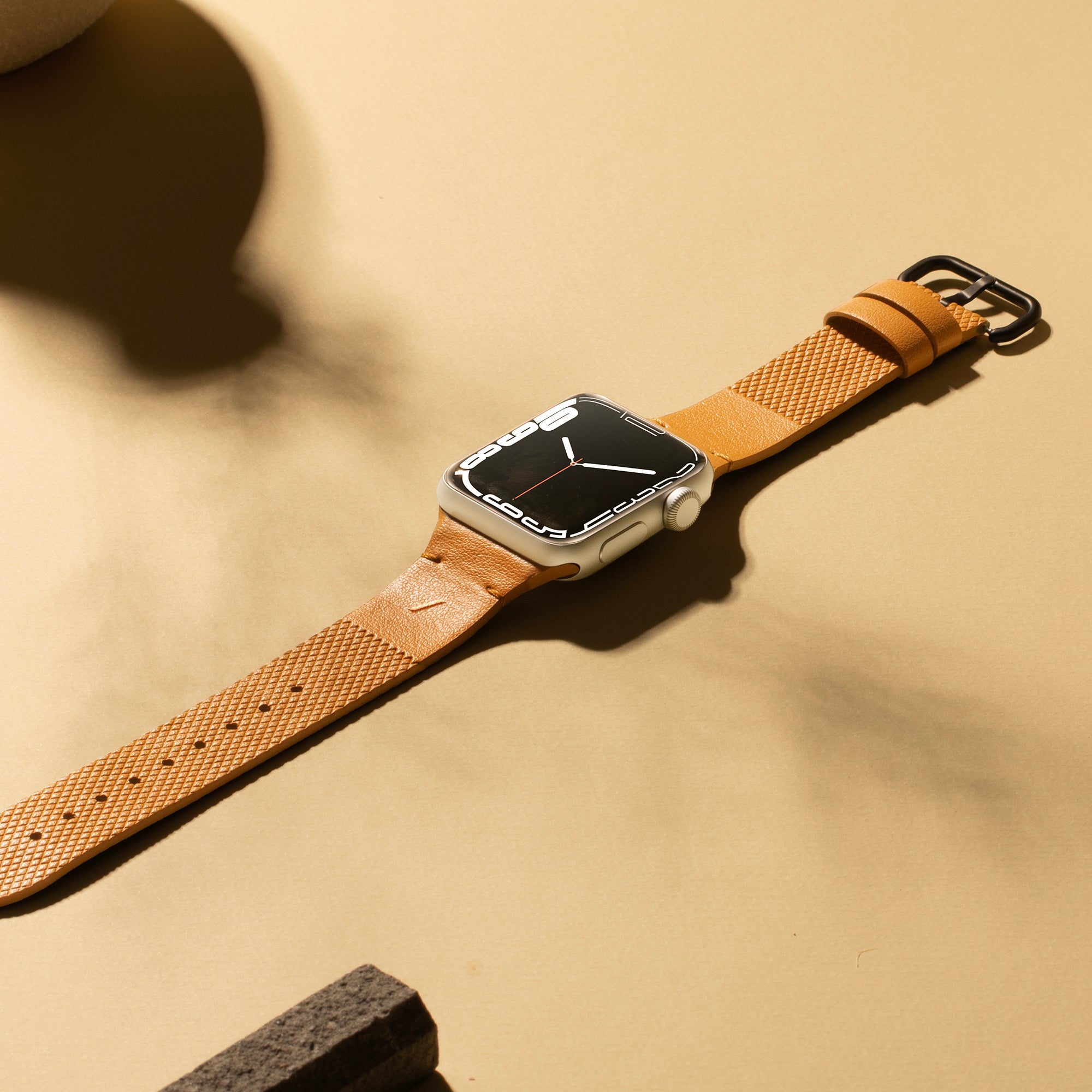 native-union-re-classic-band-pour-apple-watch-bracelet-en-cuir-v-g-tal image 4