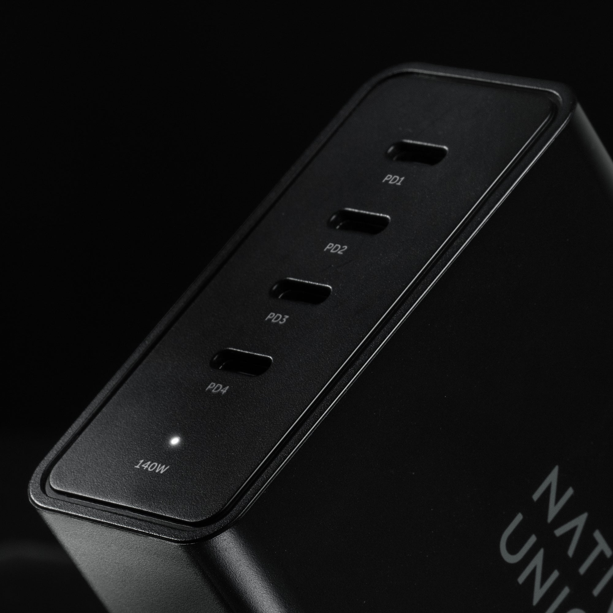 native-union-chargeur-de-bureau-rapide-pd-140w image 2