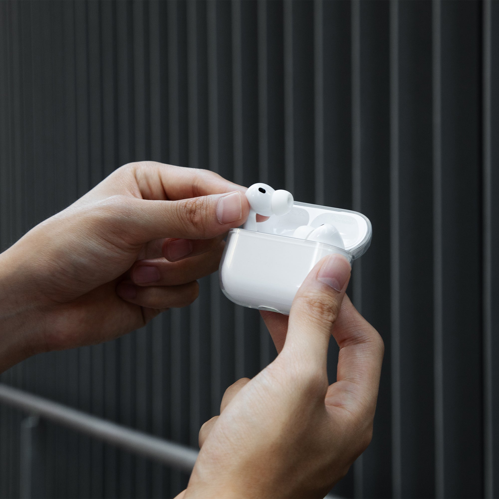 native-union-re-clear-case-pour-airpods-pro-3-coque-transparente image 4