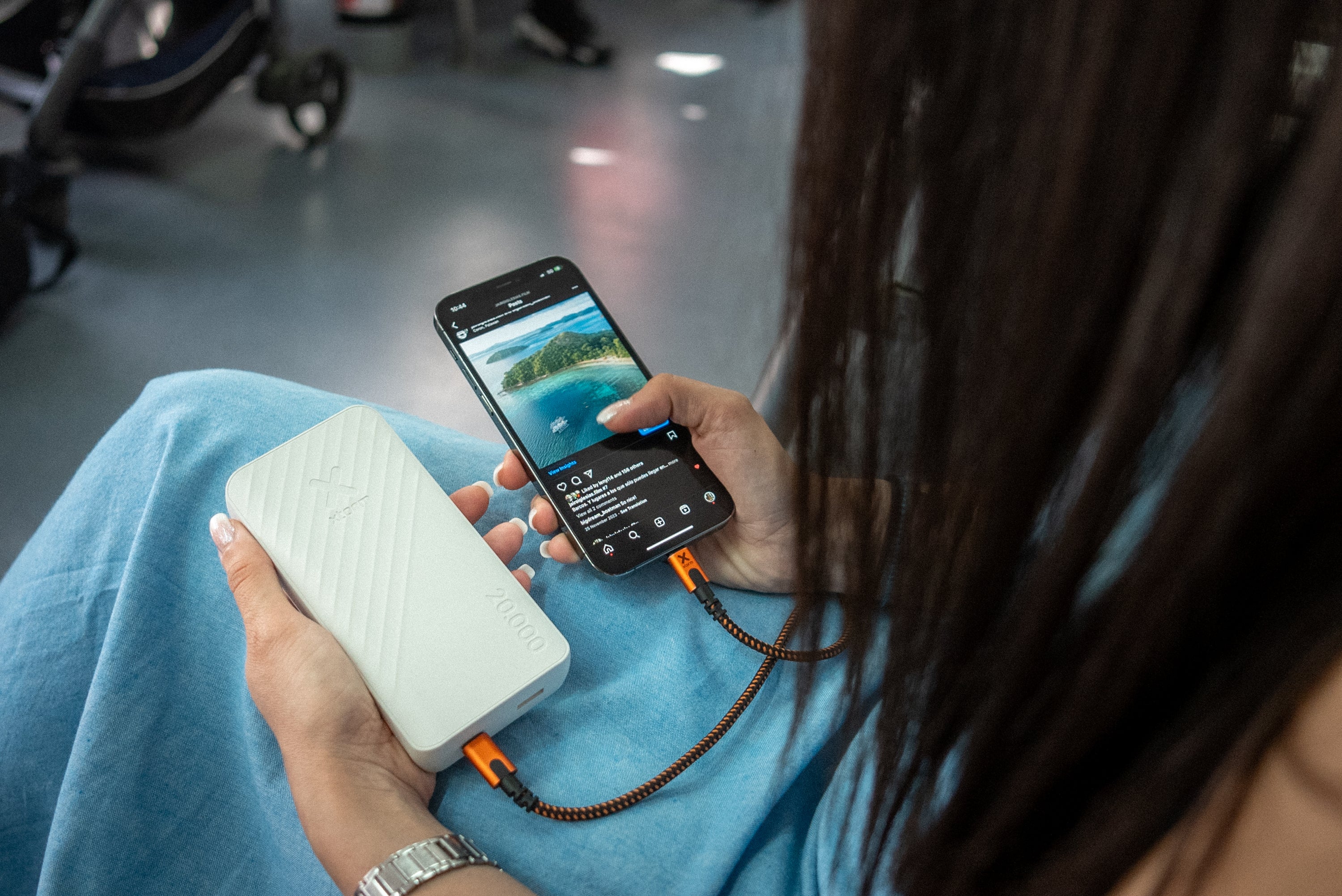 xtorm-powerbank-go2-20000mah-blanche image 4