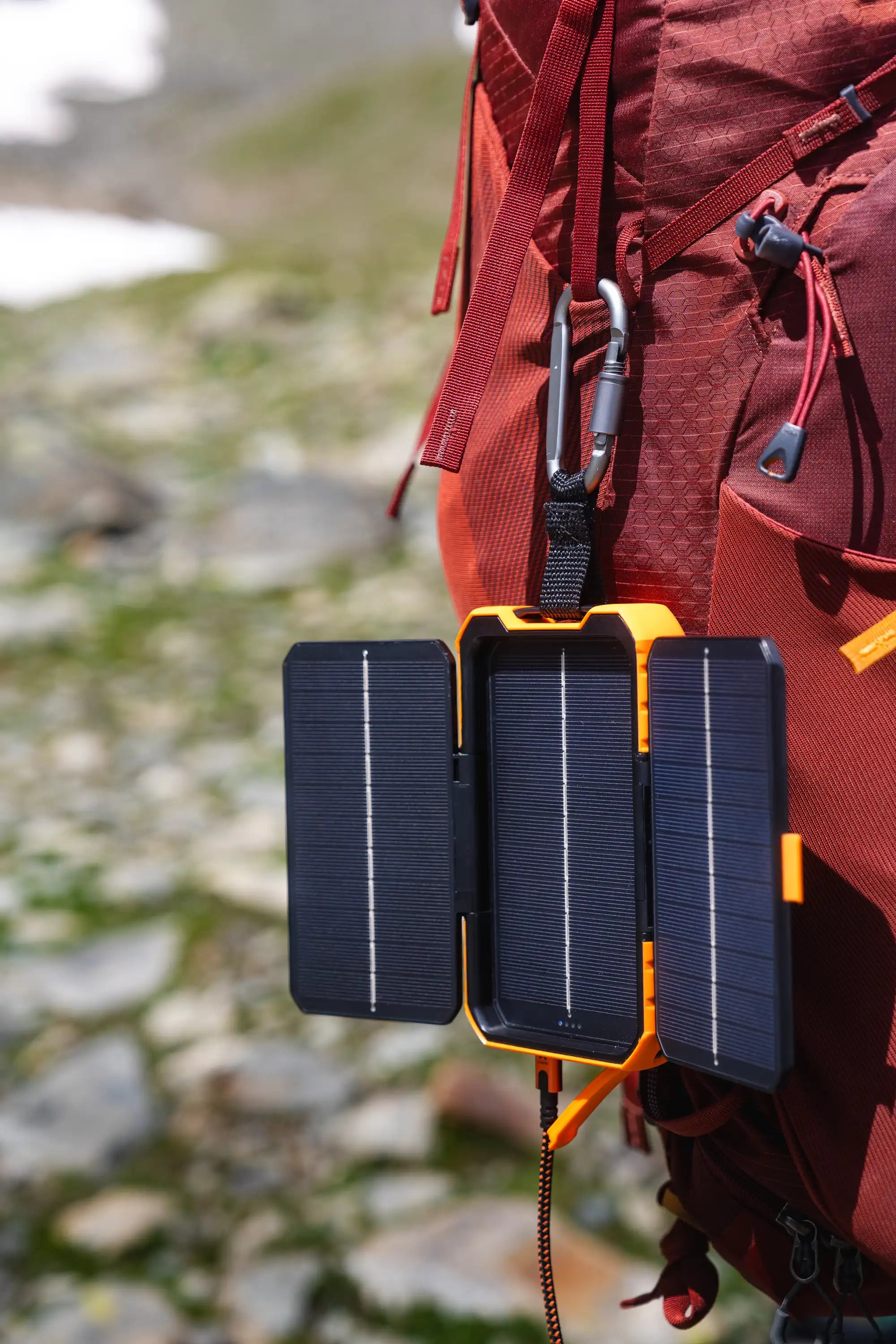 xtorm-rugged-solar-power-bank-10-000-mah-avec-panneaux-solaires-20w image 7