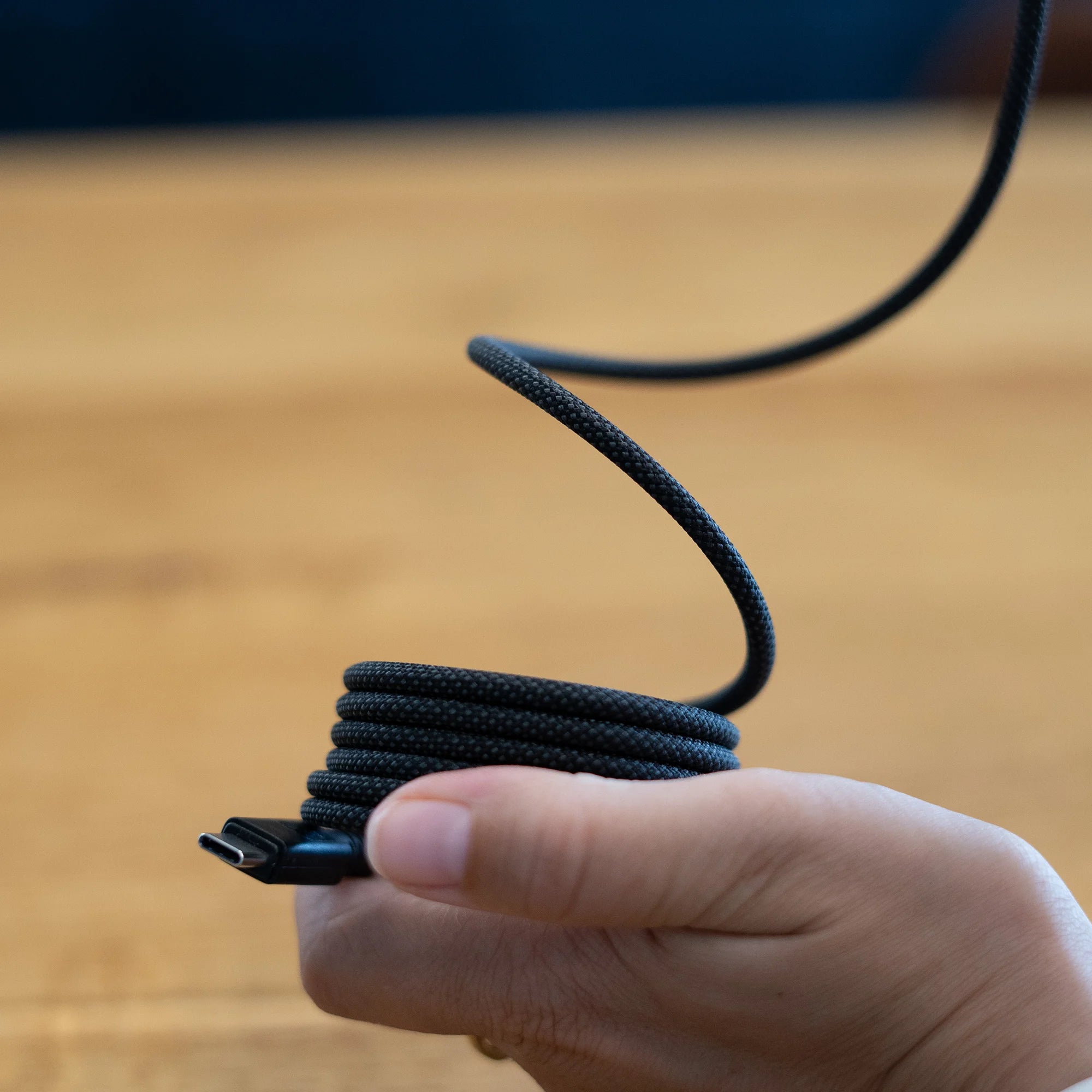 xtorm-travelpro-magnetic-cable-usb-c-pd-100w-1m-noir image 5