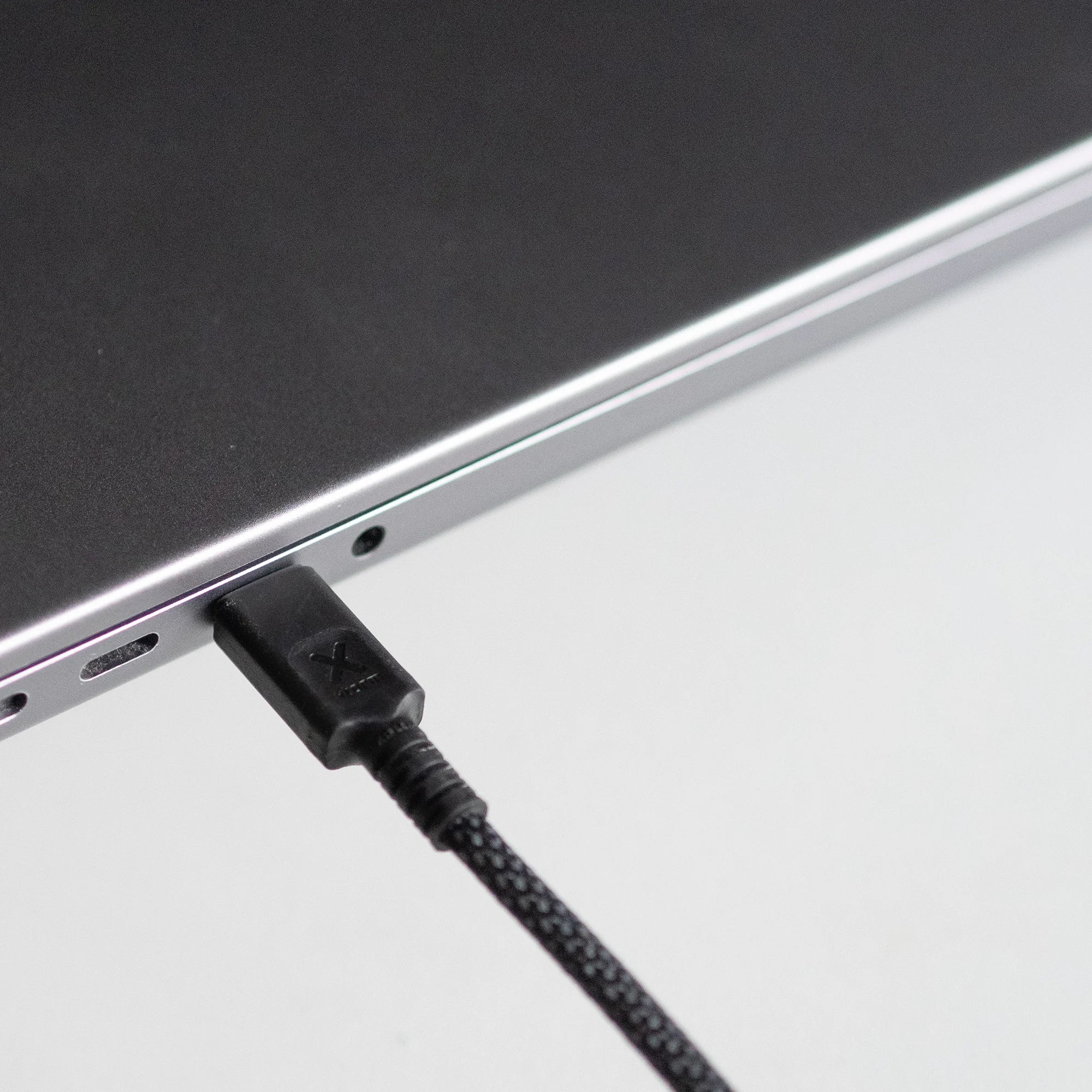 xtorm-next-gen-c-ble-usb-vers-usb-c-3m-noir image 6