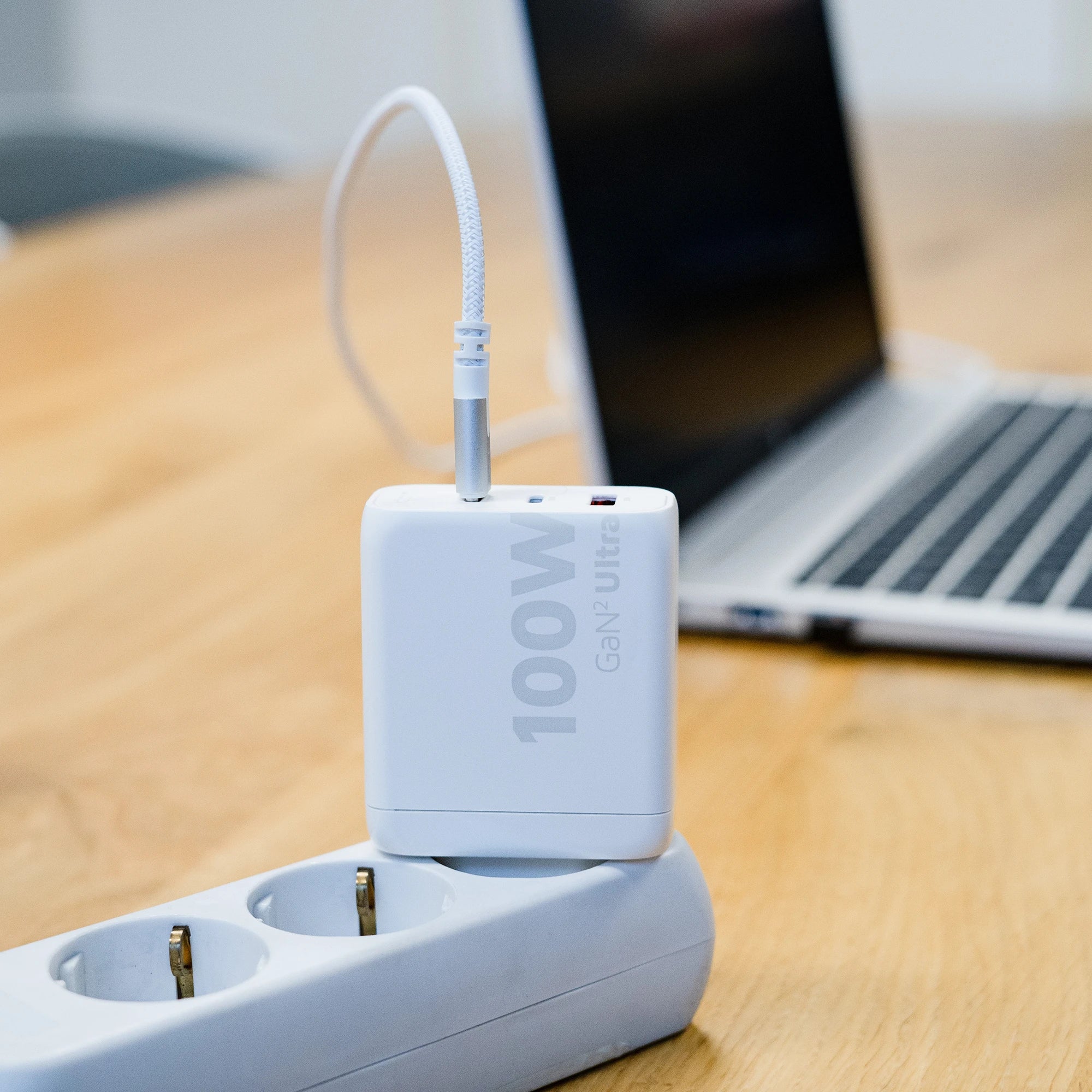 xtorm-100w-gan2-ultra-chargeur-mural-usb-c image 4