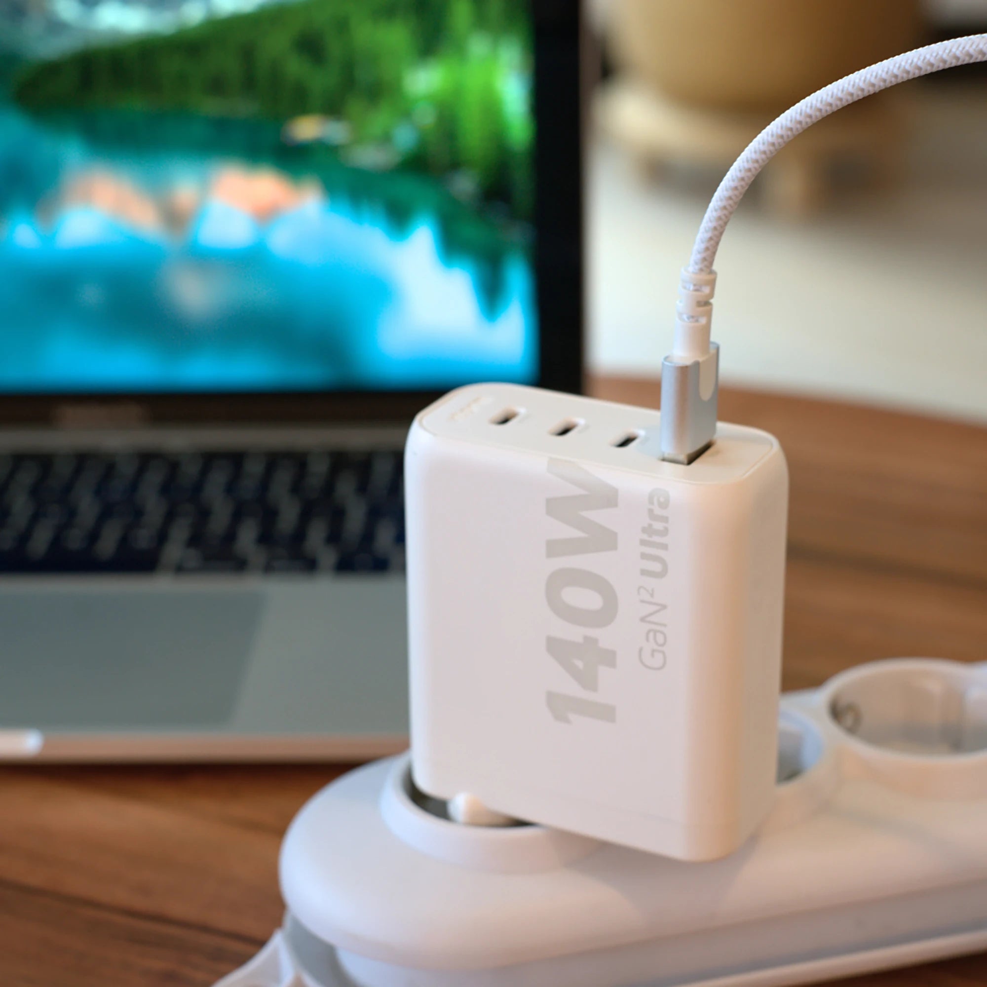 xtorm-140w-gan2-laptop-wall-charger-s-rie-volt-blanc image 4