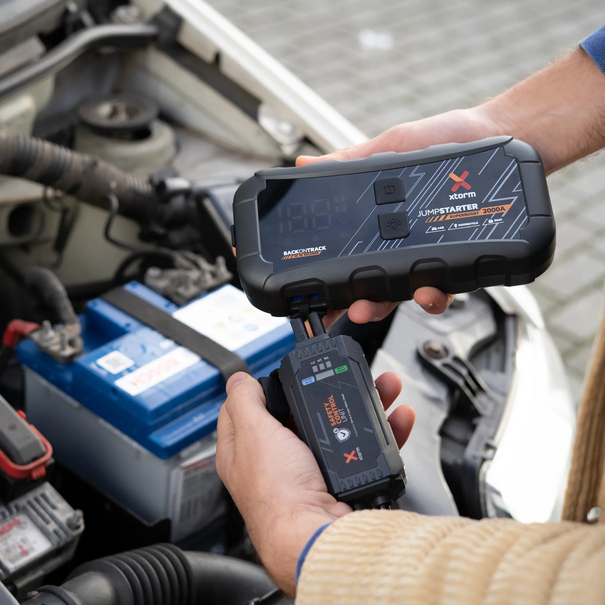 xtorm-jumpstarter-superboost-2000a-d-marreur-de-batterie-12v image 6